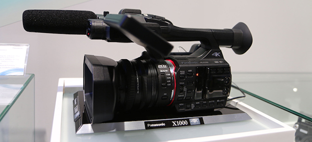 IBC2014_01_PanaX1000_red