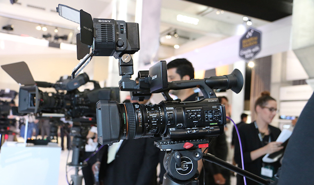 IBC2014_01_SONYX200