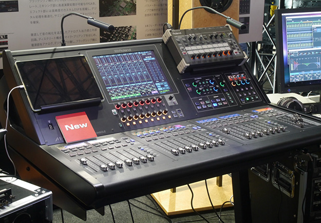 InterBEE2014_roland_02