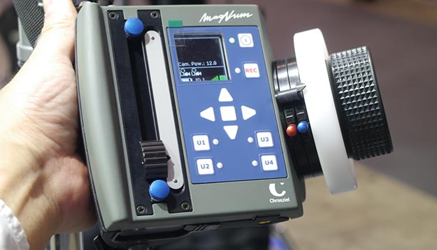 inter bee-2014-giniti-05