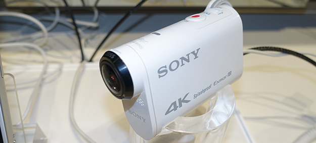 CES2015_01_sony03
