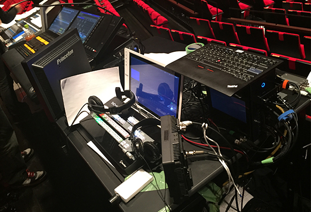 NF_vol46_Tri_Hula_08