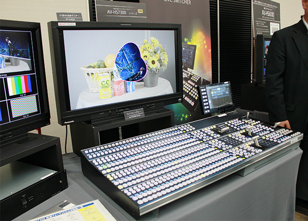 150609_Panasonic_HS7300