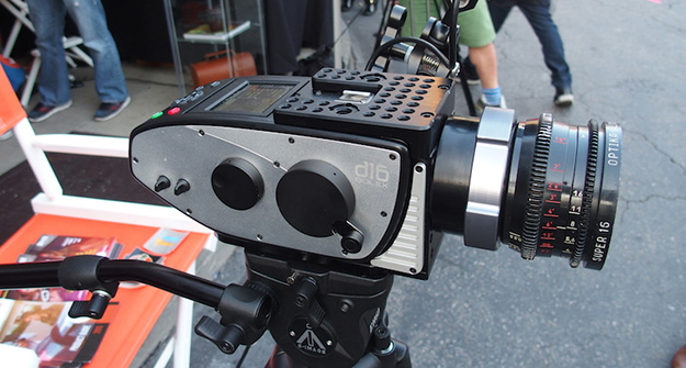 OLYMPUS DIGITAL CAMERA