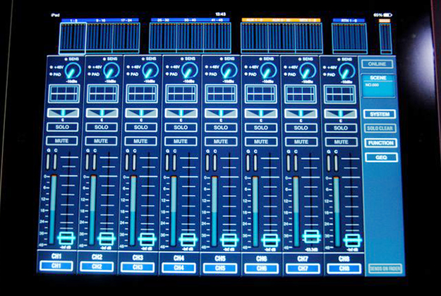 Roland_visual-audio2015_0617