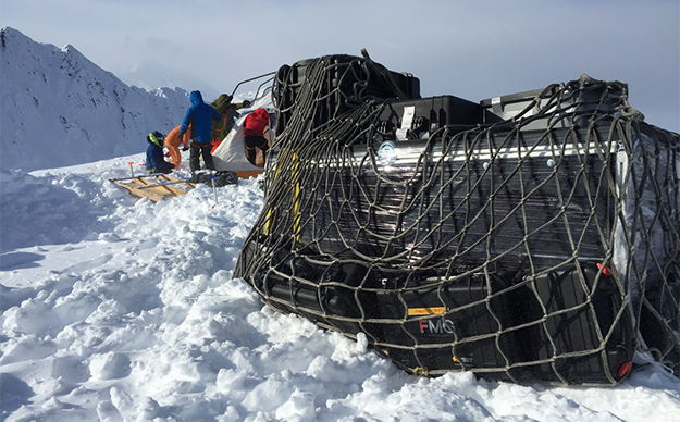 150818_BMD_Lifty-in-net-on-mountian