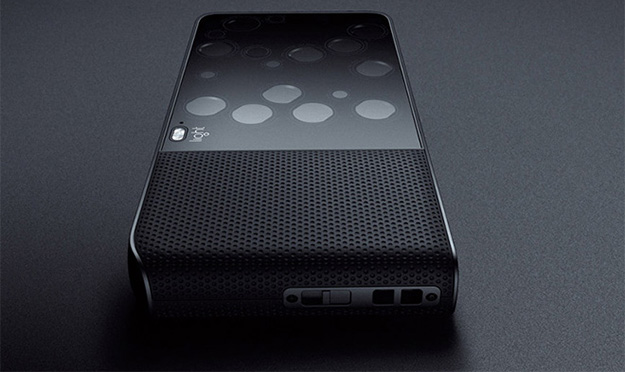 151013_Light-L16-Digital-Camera-2