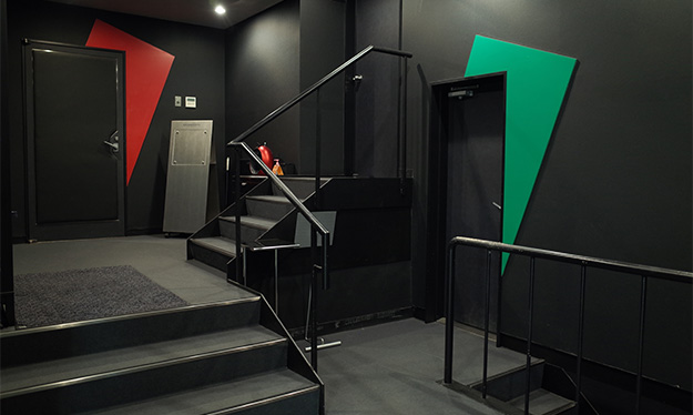 EIZO_01_PE_studio_lobby