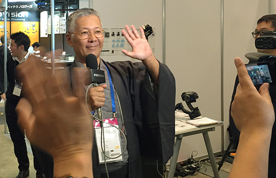 nterBEE2015_arukikata_02_raitank_2