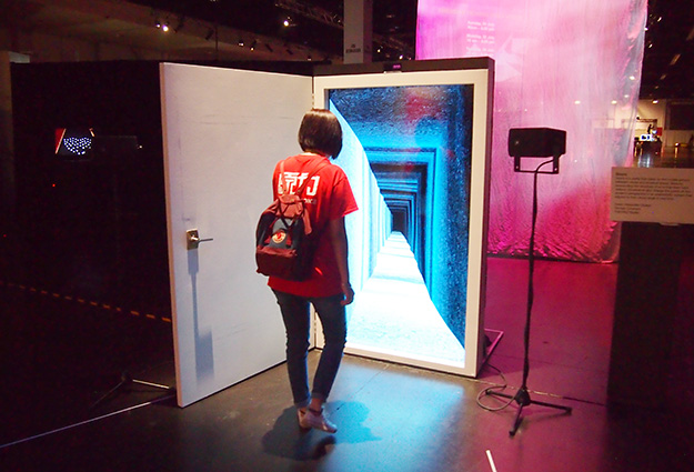 siggraph2016_05_door