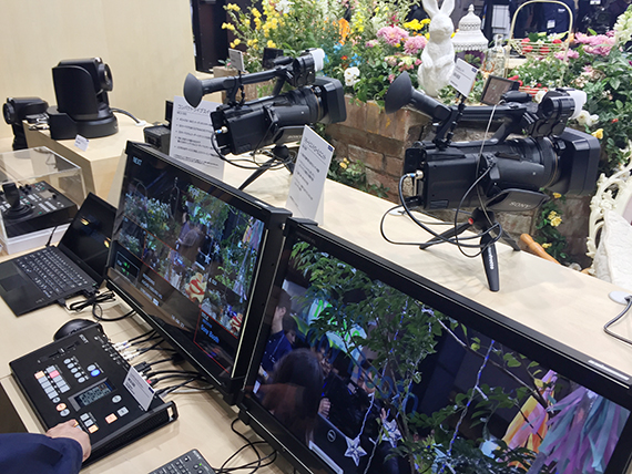 interbee2016_arukikata_01_oka_sony02