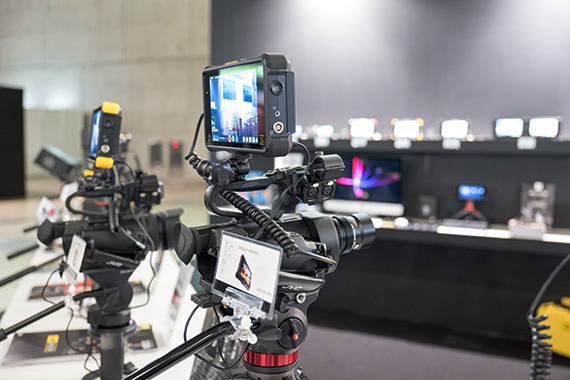 interbee2016_arukikata_02_teduka_02