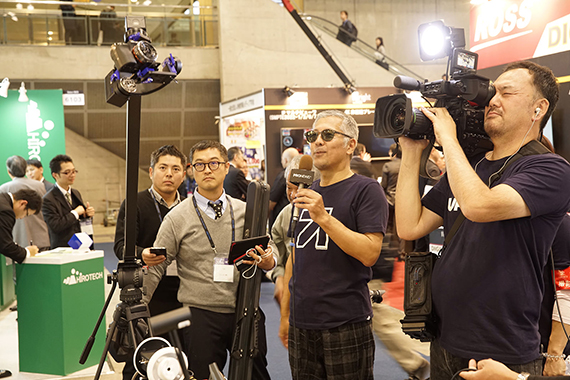 interbee2016_arukikata_02_raitank_04