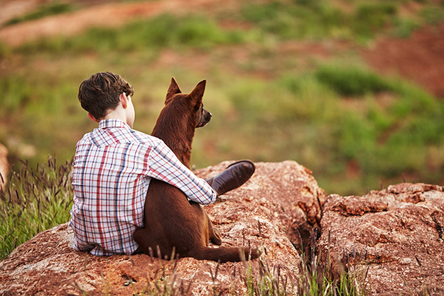 161215_levi-miller-and-dog-02-day-13