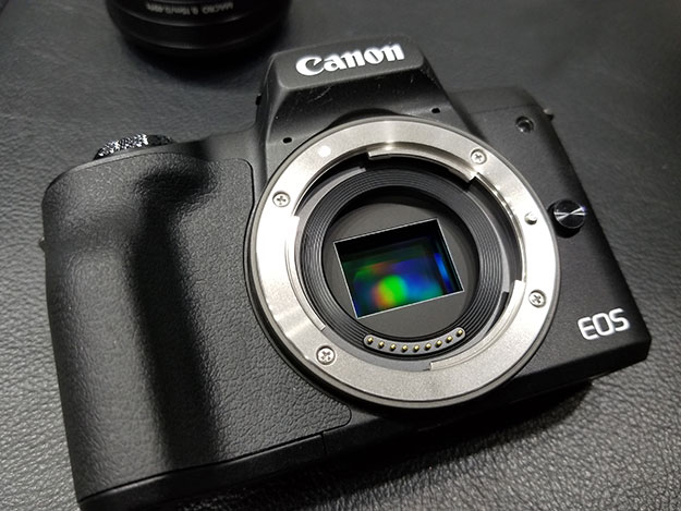 CP+2018]キヤノン、EOS Kissブランド初のミラーレスカメラ「EOS Kiss M