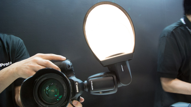 CP+2018]プロフォトブース：世界最小のスタジオライト「Profoto