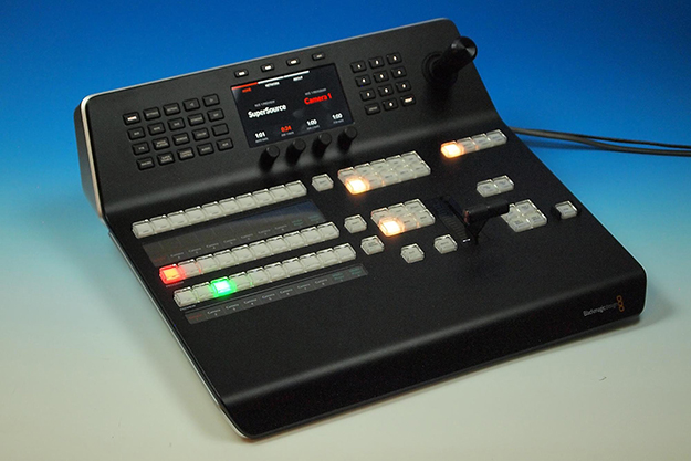 Blackmagic Design ATEM 4 M/E Broadcast Studio 4K＋ATEM 1 M/E
