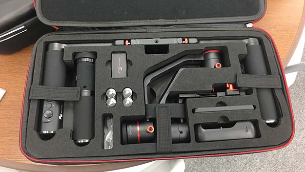 10万円以下のジンバル選び]Vol.04 コンパクトなサイズに機能が詰まった