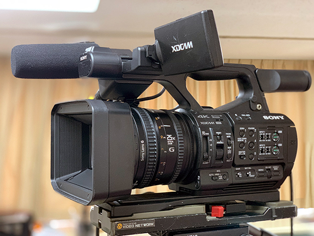 岡英史のNewFinder]Vol.78 4Kハンドヘルド戦国時代に現れたスーパー