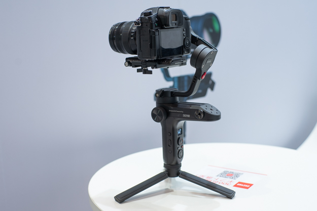 10万円以下のジンバル選び]Vol.06 ジンバルに新しいスタイルを