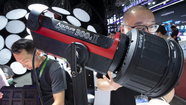 BIRTV2019]Vol.07 Aputure、LS C300dより20％明るくなった人気のLED