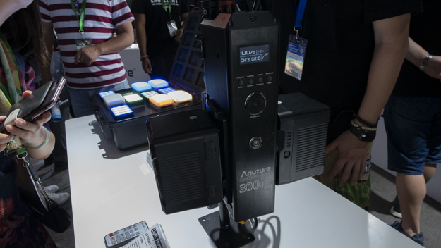 BIRTV2019]Vol.07 Aputure、LS C300dより20％明るくなった人気のLED
