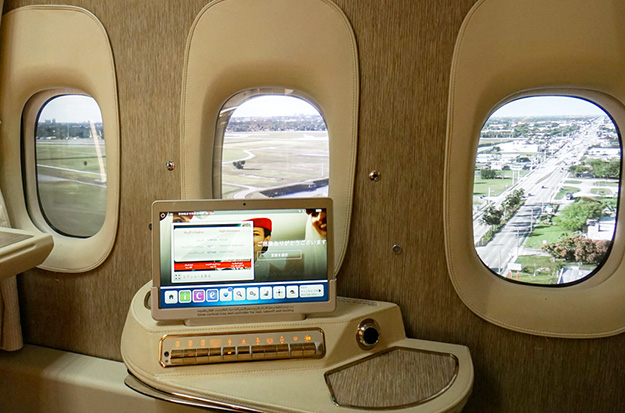 江口靖二のデジタルサイネージ時評]Vol.45 エミレーツ航空のファースト