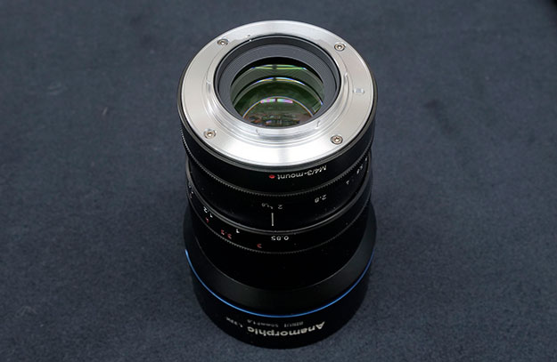 【美品】SIRUI 50mm F1.8 anamorphic Eマウント Amazon.com : SIRUI 50mm F1.8 1.33X APS-C Anamorphic Lens for