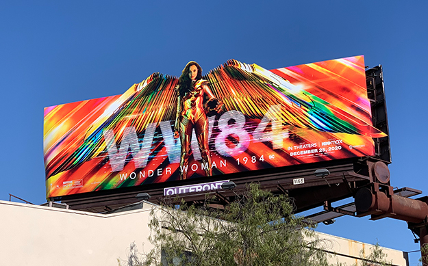 LA市内で見掛けた「ワンダーウーマン 1984」の巨大なビルボード