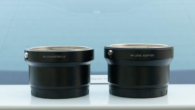 ハッセルブラッドHシステムのレンズ焦点距離を縮小し、Xシステムで使用