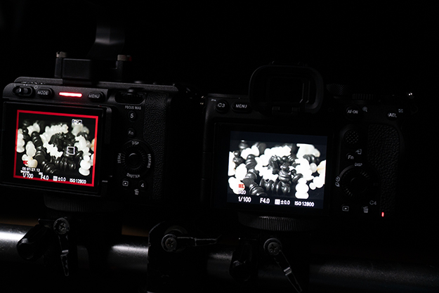 暗闇でノイズ検証