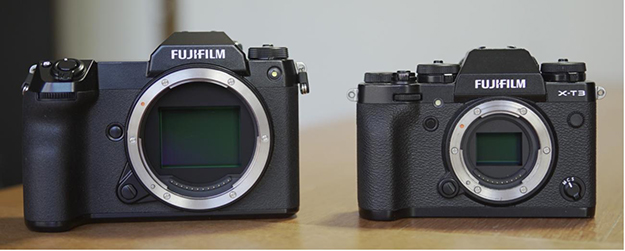 富士フイルム「GFX100S」登場。1億画素オーバーのラージ