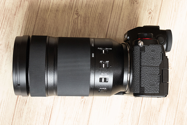 LUMIX S 70-300mm レンズ 美品 Lマウント 三脚座付 LUMIX S 70-300mm レンズ 美品 Lマウント 三脚座付 LUMIX S 70-300mm