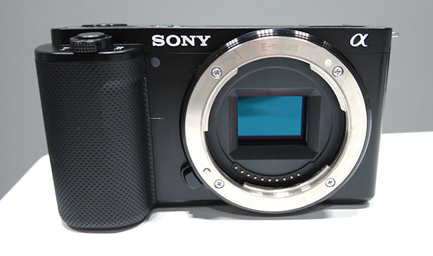 SONY ZV-E10 レンズ交換式デジタルカメラ ソニー、レンズ交換式になったVLOGCAM「ZV-E10」を9月発売