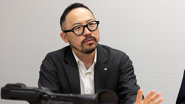 XF605インタビュー説明写真