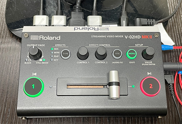 Roland V-02HD MK II ビデオミキサー Roland V-02HD MK II ストリーミングビデオミキサー - 業務用