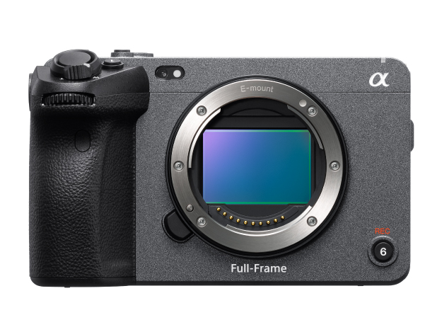 Vol.01 拡大するラージフォーマットは、創作活動に何をもたらしたのか？[Cinema Line 今、広がる大判の世界]