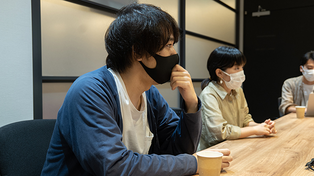 アオイポスプロスタッフインタビュー説明写真