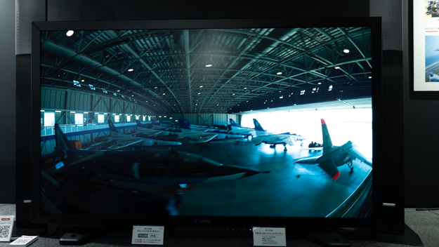 キヤノン、ブルーインパルス×Canon 8K映像空間説明写真