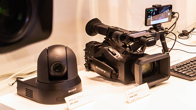 ソニー：VENICE 2を展示説明写真