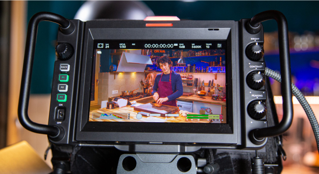 Blackmagic Design導入事例:YouTubeチャンネル「Chez Jigmé」のライブ配信・収録の場合