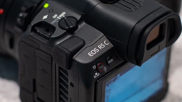 値下げ直後！【極上品】Canon EOS R5 C ビデオカメラ本体 EOS R5 C【25年冬：7万円キャッシュバック対象】:ミラーレスカメラ