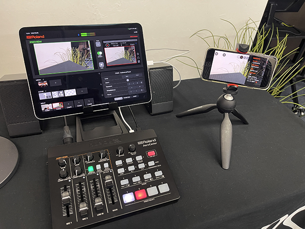 Roland VRC-01 AeroCaster 複数台スマホでライブ配信機器 Rolandからライブ配信を低コストで構築できる「VRC-01」が発売！