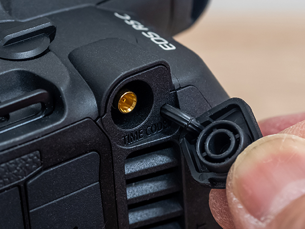 EOSR5CVOL02説明写真