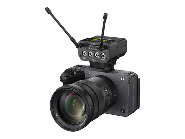 中古完動品】 SONY URX-P40 ポータブルダイバーシティーチューナー