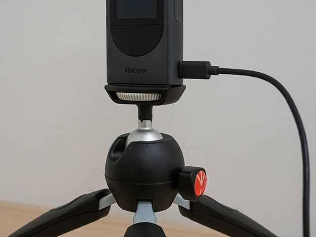 新品未使用　RICOH THETA X 360度カメラ リコーが360度カメラ「THETA X」を新発売！ タッチパネル、GNSS