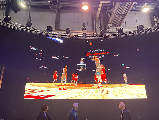 キヤノン自由視点NAB中継解説写真