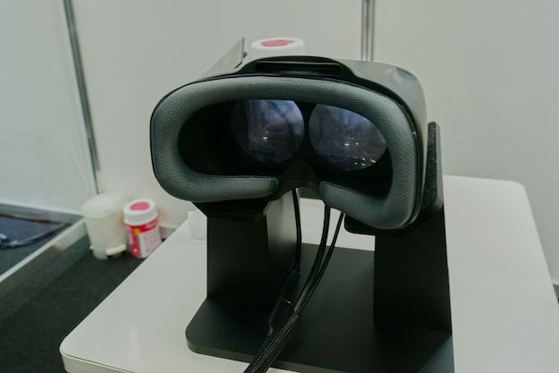 NHK技研「メタスタジオ」説明写真