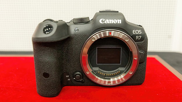 キヤノンR7&R10レポートメイン写真