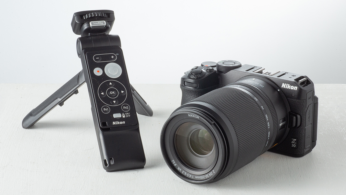 ✨SNSにすぐ投稿可能✨Nikon D3300✨ダブルレンズ✨手ぶれ補正付き ニコンZ 30レビュー。スマホでのSNS動画撮影から卒業したい人に最適な